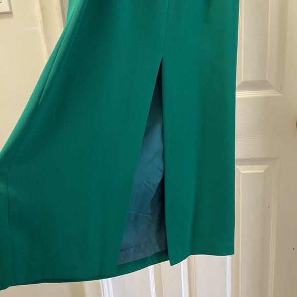 Beautiful green Christmas dress - Picture 7 of 8